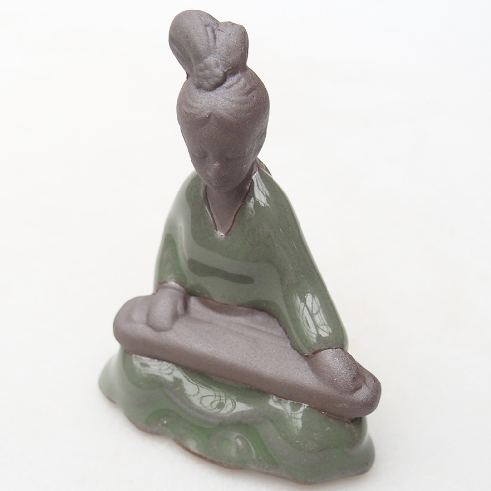 Statuetta in ceramica