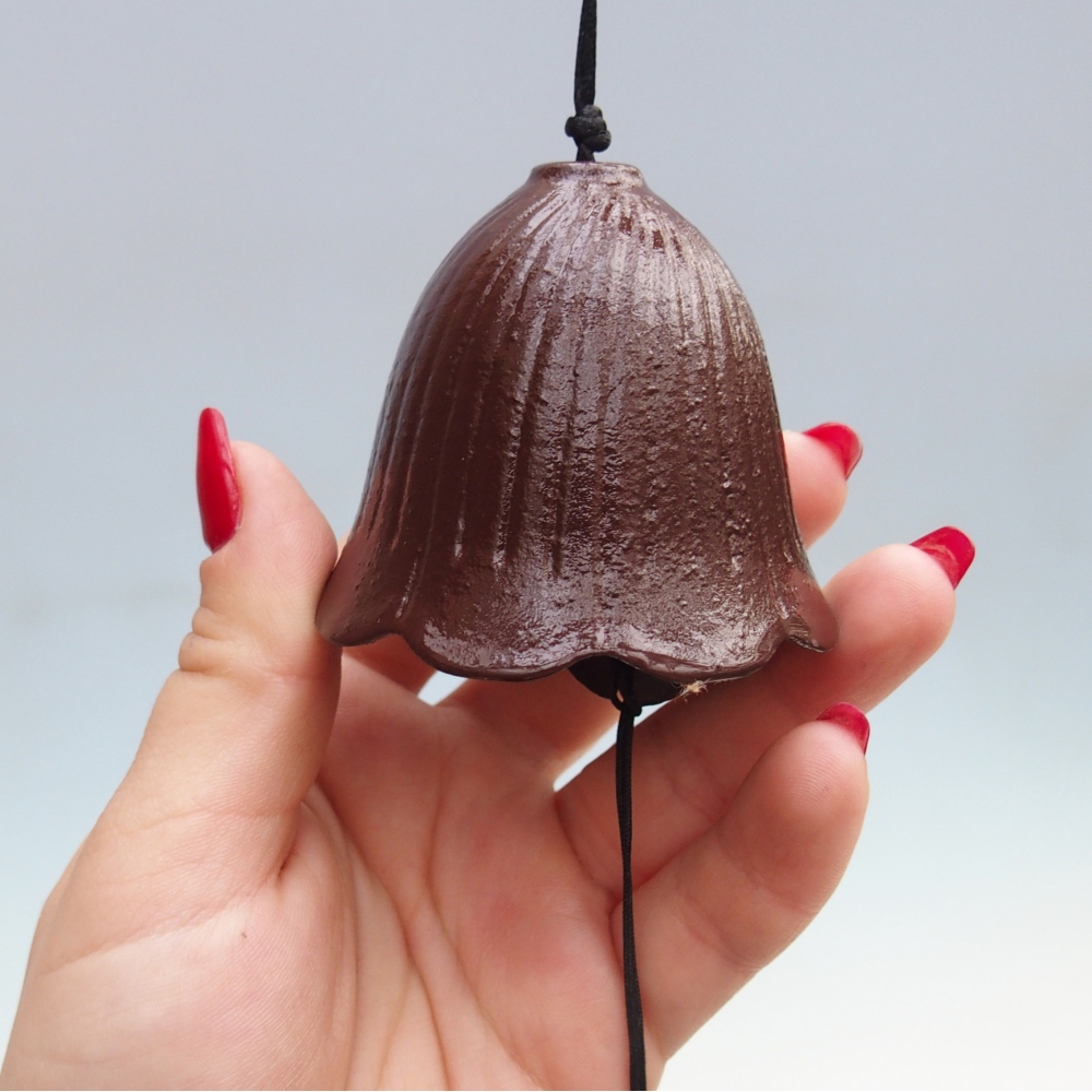 Campana in metallo, colore marrone