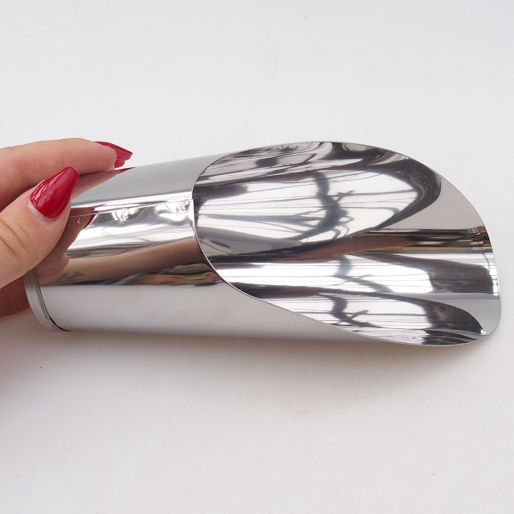 Spatola per il terreno