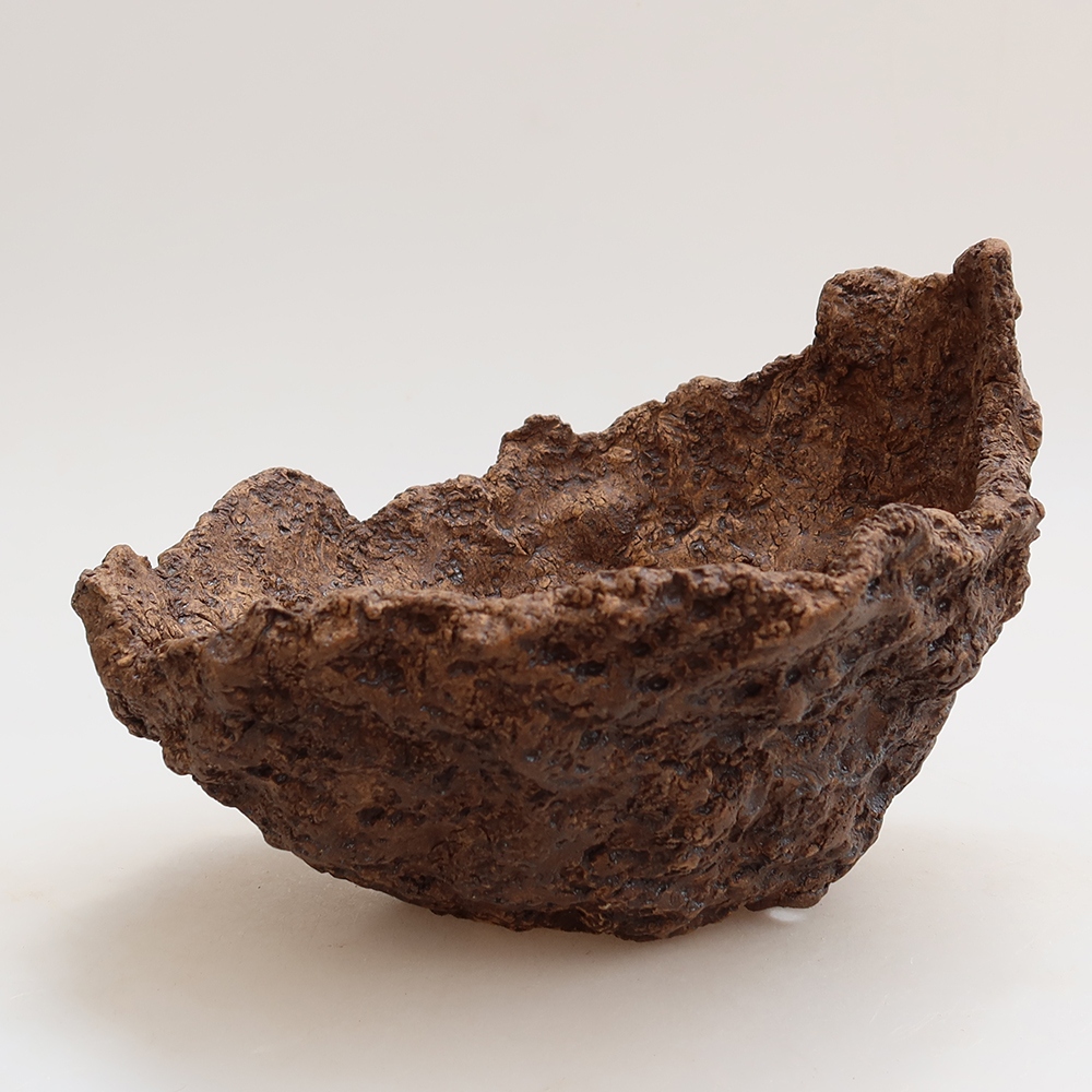 Conchiglia in ceramica 18 x 16 x 13,5 cm, colore marrone