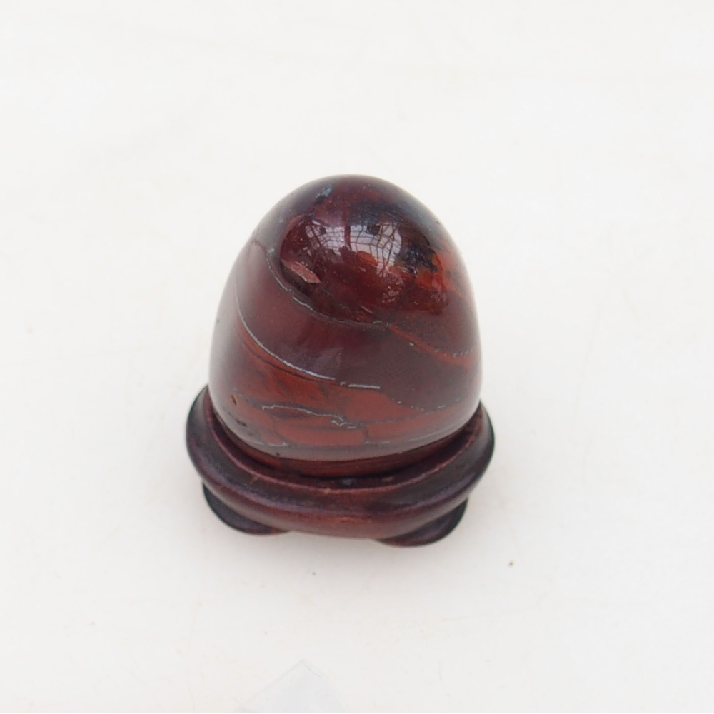 Suiseki - Pietra con DAI (base in legno)