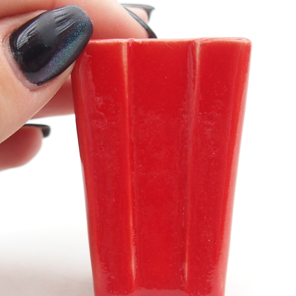 Mini bonsai 3,5 x 3,5 x 5,5 cm, colore rosso