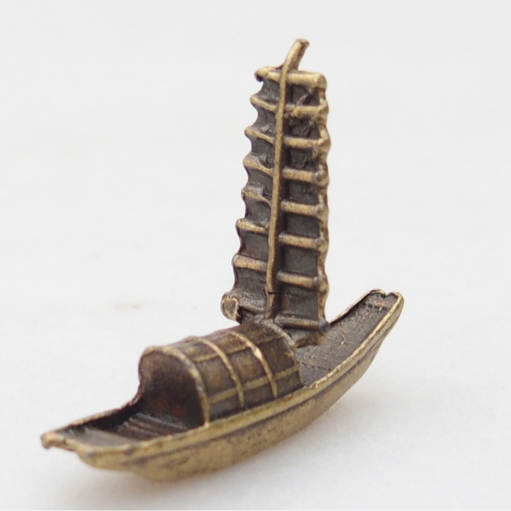 Statuetta in metallo