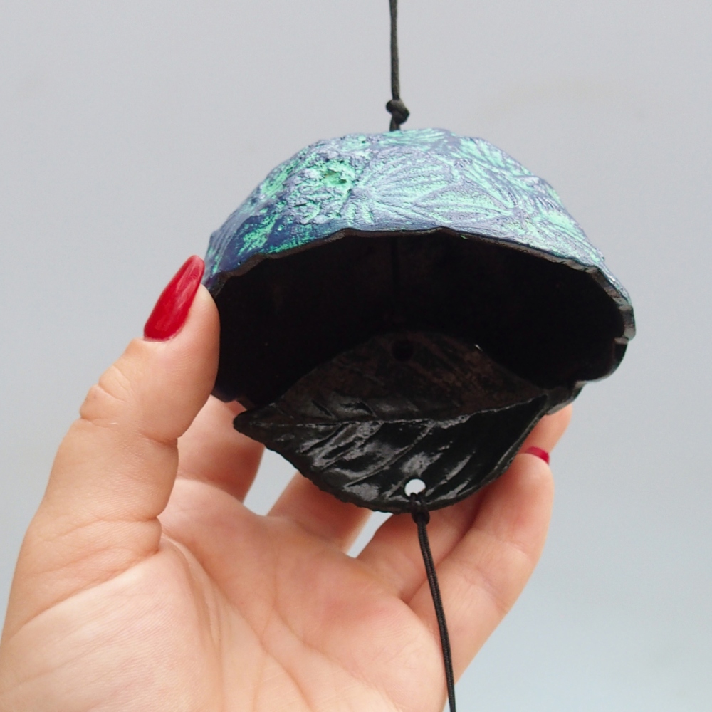 Campana in metallo, colore blu-verde