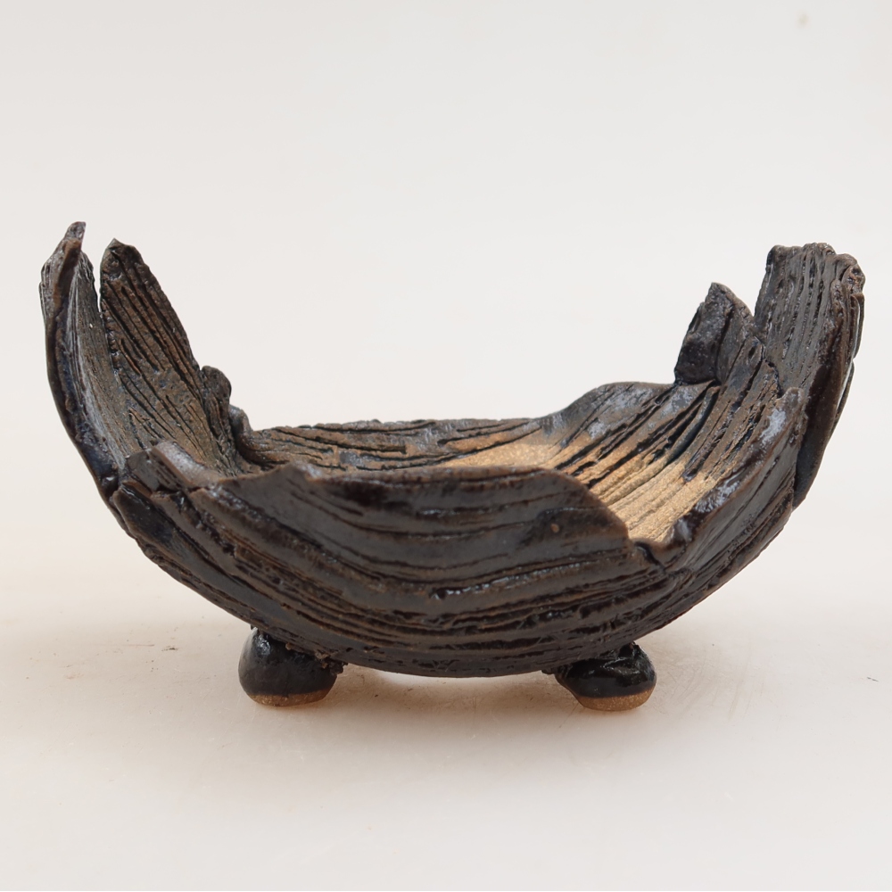 Guscio in ceramica  11 x 8,5 x 6,5 cm, colore verde-nero