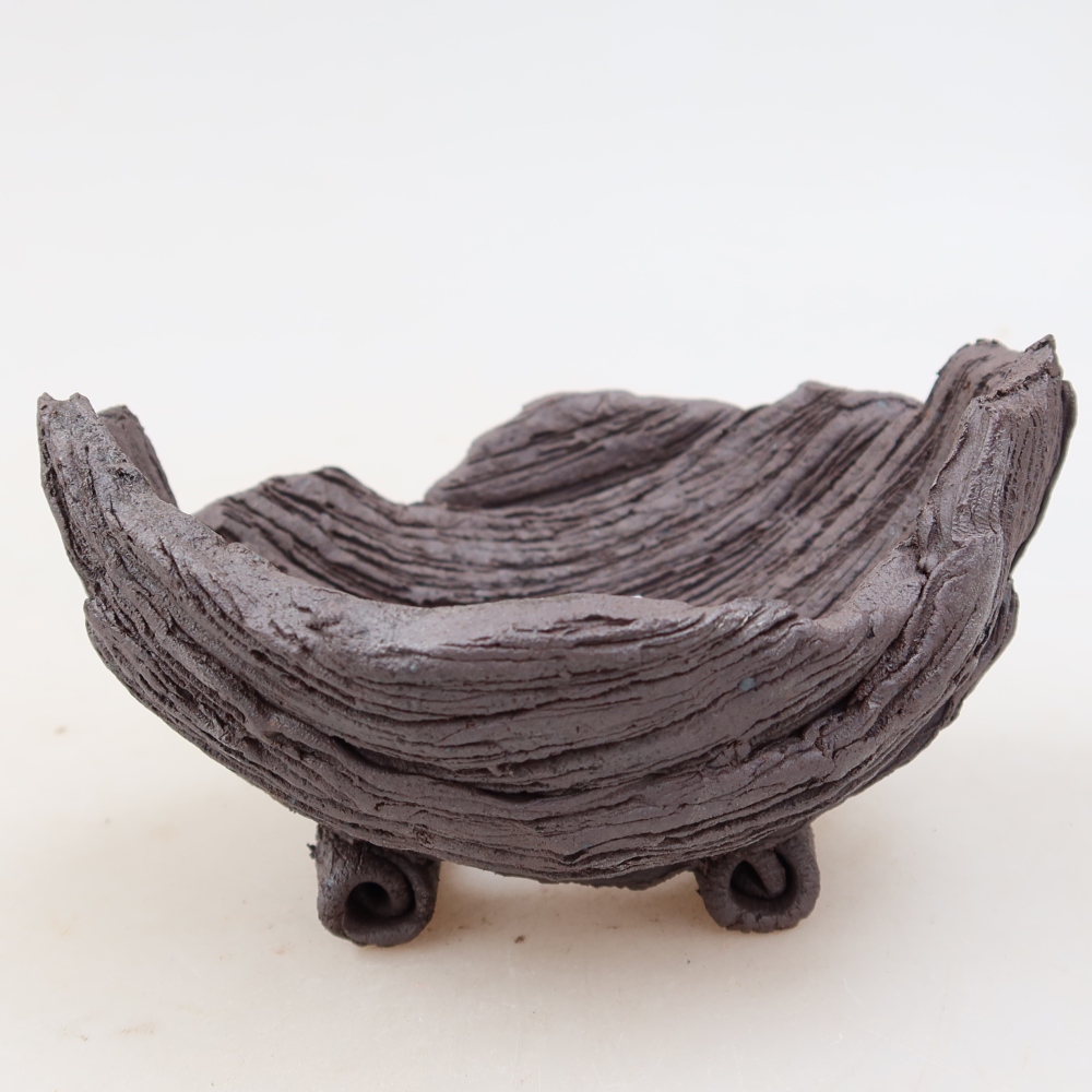Conchiglia in ceramica  11 x 9 x 6,5 cm, colore marrone