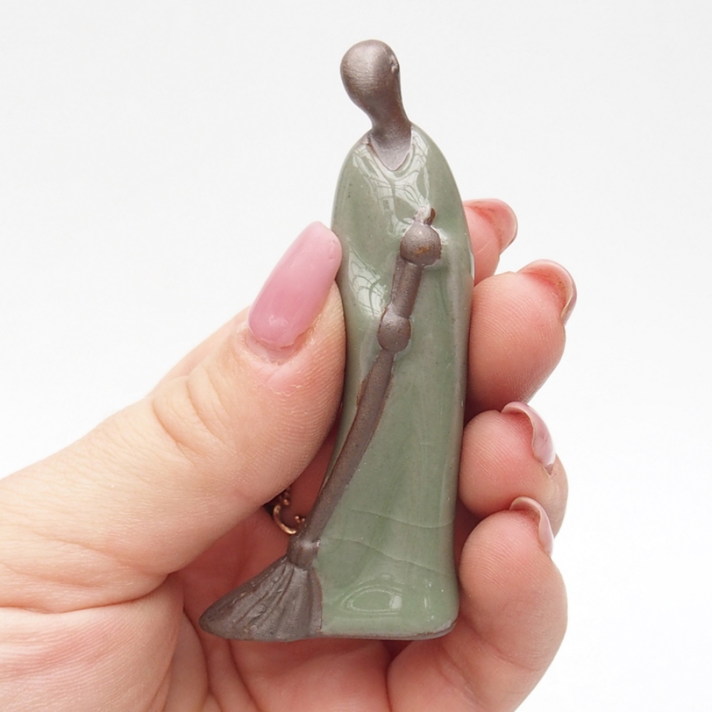 Statuetta in ceramica