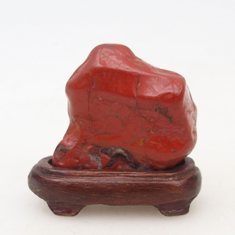 Suiseki - Pietra con DAI (base in legno)