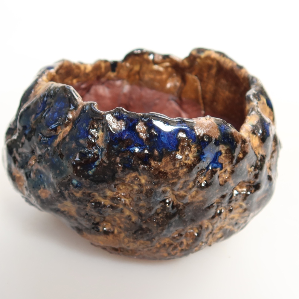 Guscio in ceramica  7 x 7 x 5,5 cm, colore blu-marrone