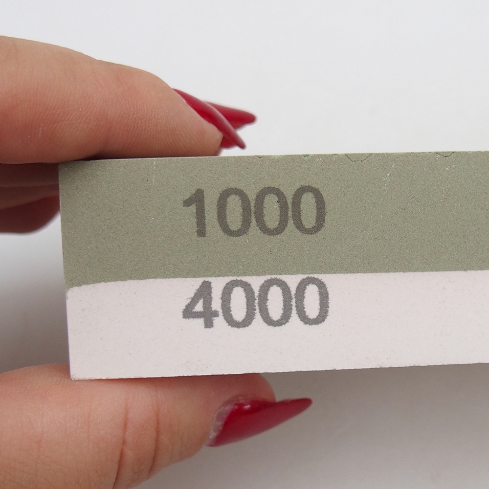 Smerigliatrice per utensili a grana fine