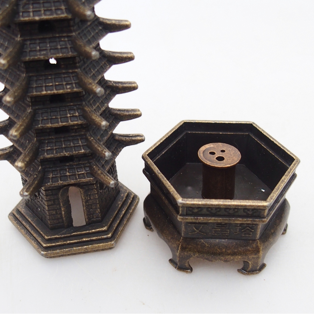 Statuetta in metallo