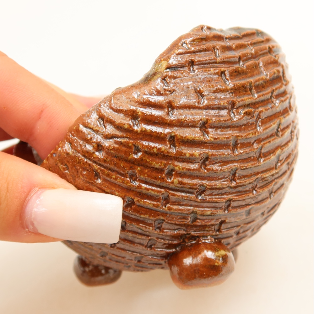 Conchiglia in ceramica  9 x 8,5 x 7 cm, colore marrone
