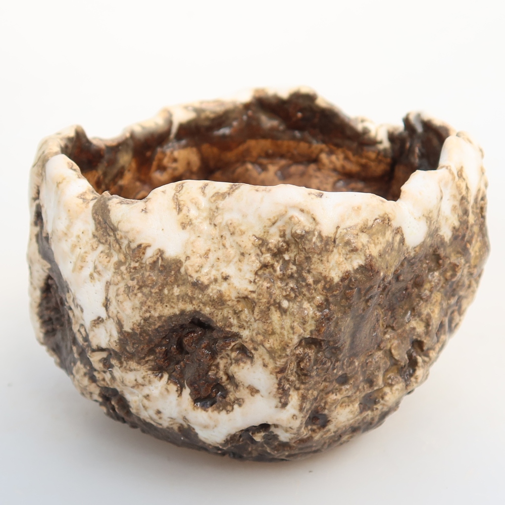 Guscio in ceramica  7,5 x 7 x 5 cm, colore bianco-marrone