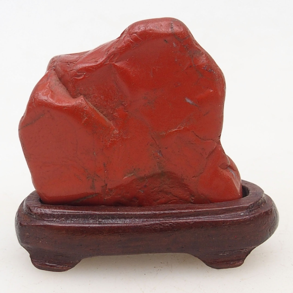 Suiseki - Pietra con DAI (base in legno)