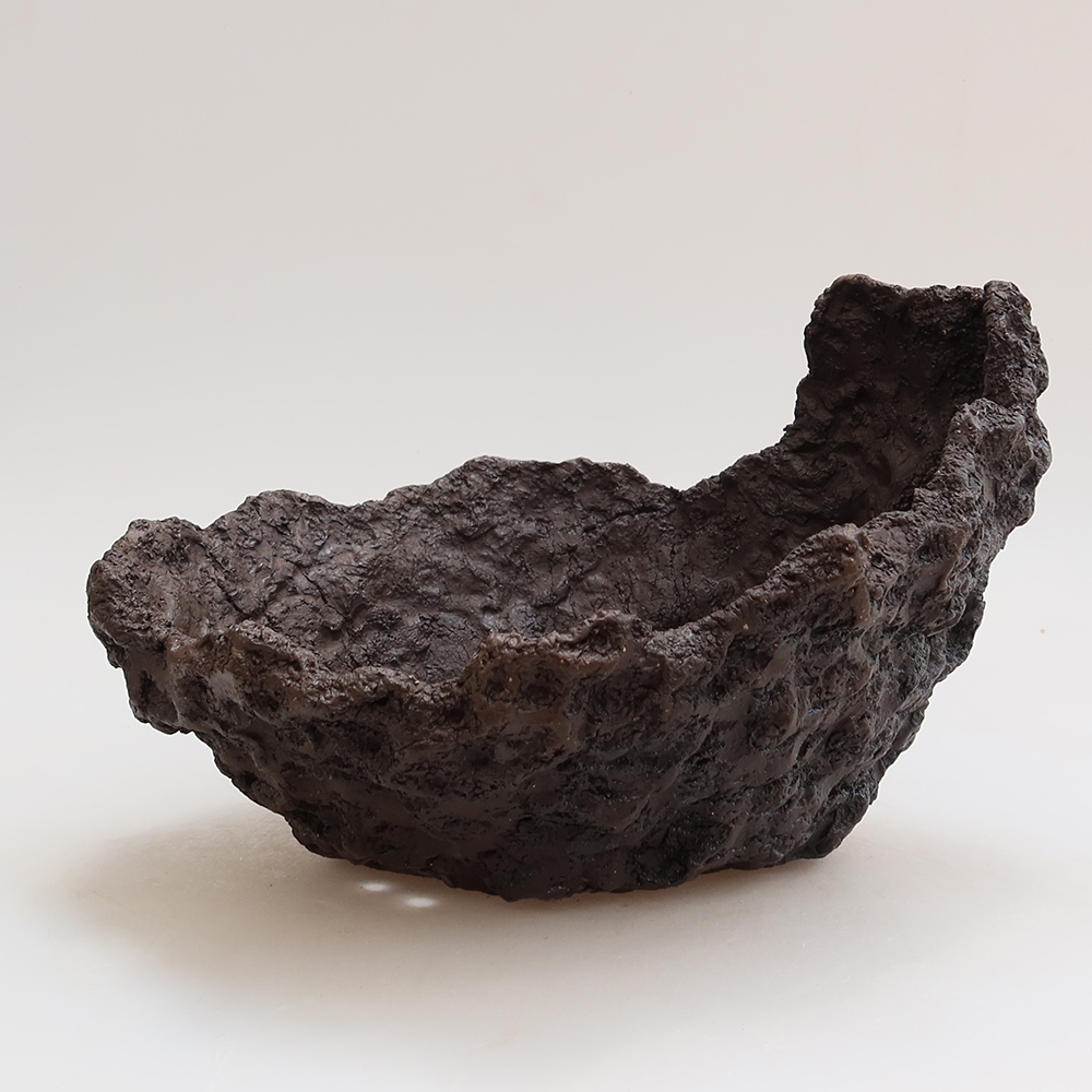 Conchiglia in ceramica 22 x 18 x 17 cm, colore marrone