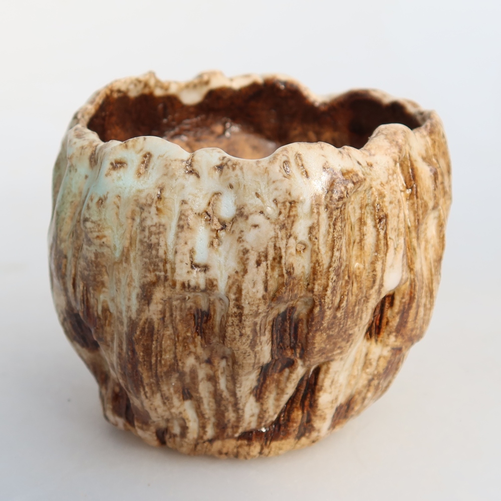 Guscio in ceramica  7,5 x 7 x 6,5 cm, colore bianco-marrone