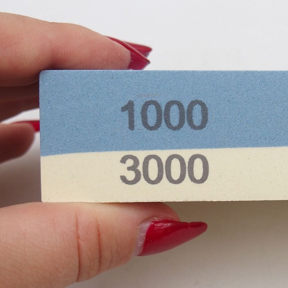 Smerigliatrice per utensili a grana fine