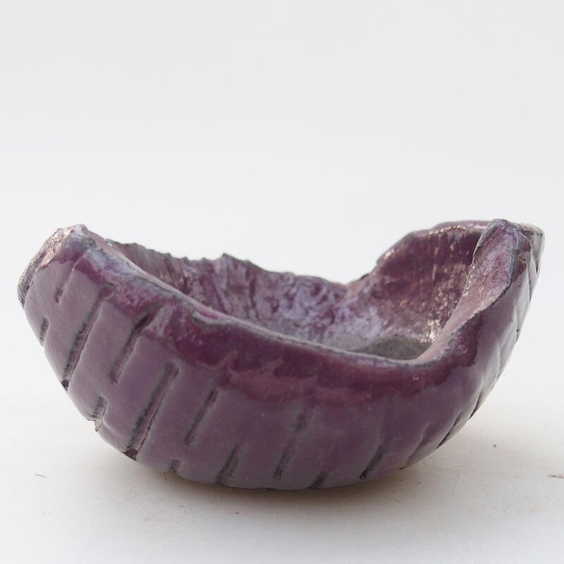 Conchiglia in ceramica 8,5 x 9 x 4 cm , colore viola