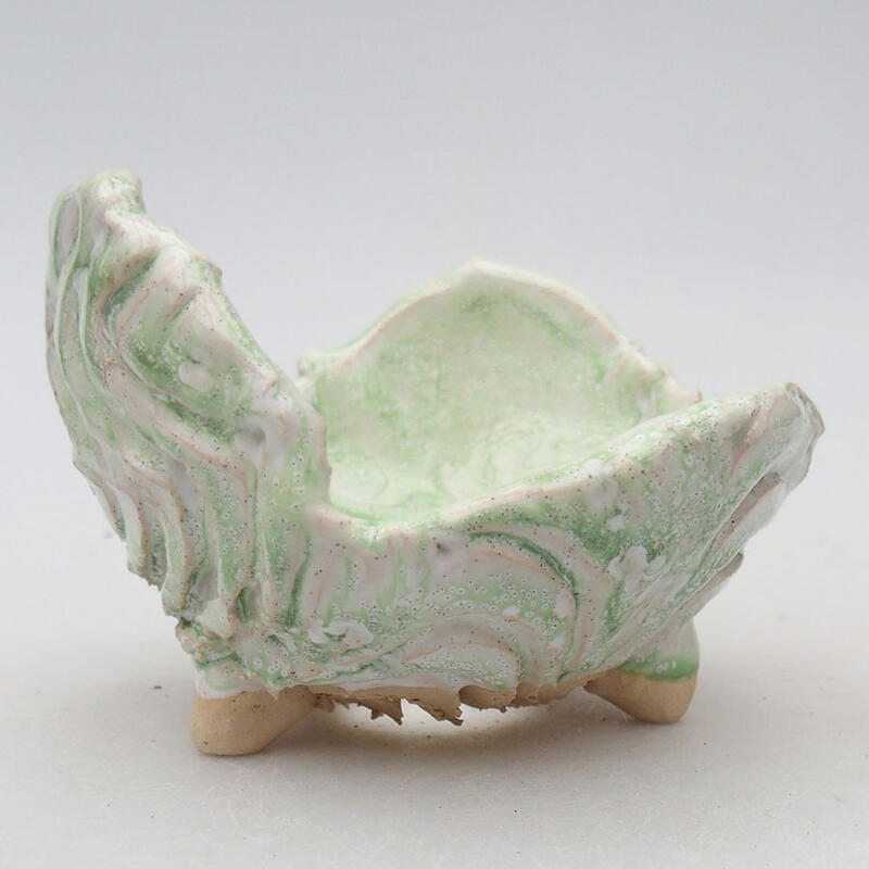Conchiglia in ceramica 9 x 8,5 x 6 cm , colore bianco-verde