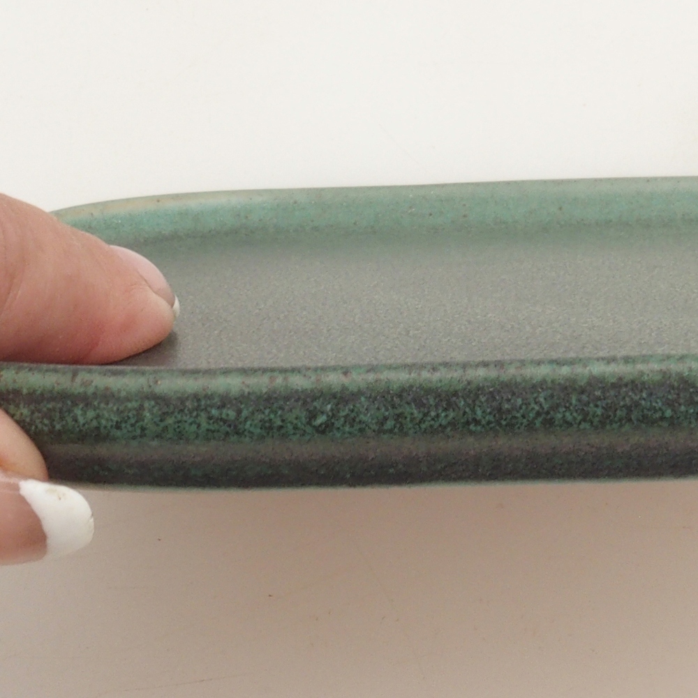 Piattino in ceramica H36 - 17,5 x 15 x 1 cm verde