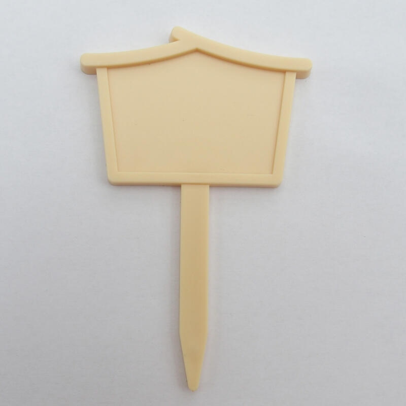 Descrizione baldacchino 10 x 6,5 cm