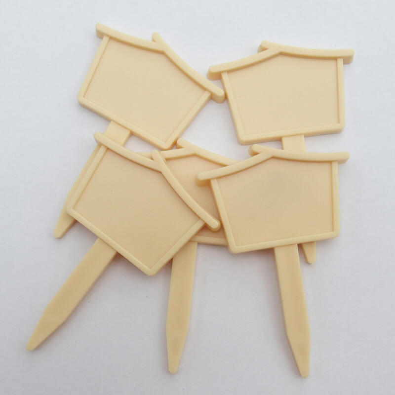 Descrizione baldacchino 8 x 5 cm