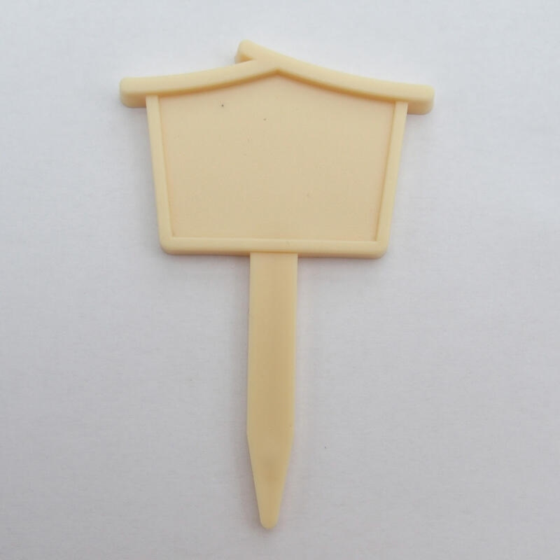 Descrizione baldacchino 8 x 5 cm