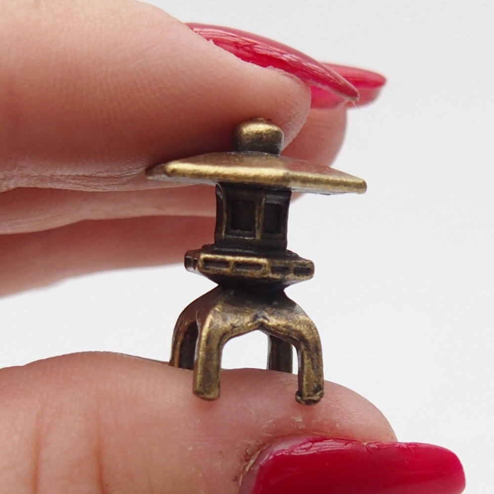 Statuetta in metallo