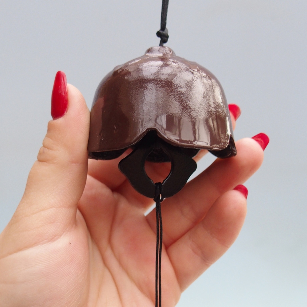 Campana in metallo, colore marrone