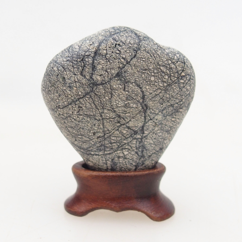 Suiseki - Pietra con DAI (base in legno)