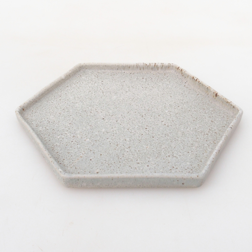 Piattino in ceramica H53 - 18,5 x 17 x 1 cm - beige